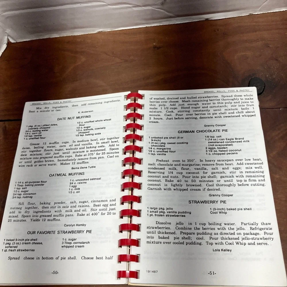 Berry-good Recipes Hilltop Free Holiness Church Tahlequah OK Vintage Cookbook